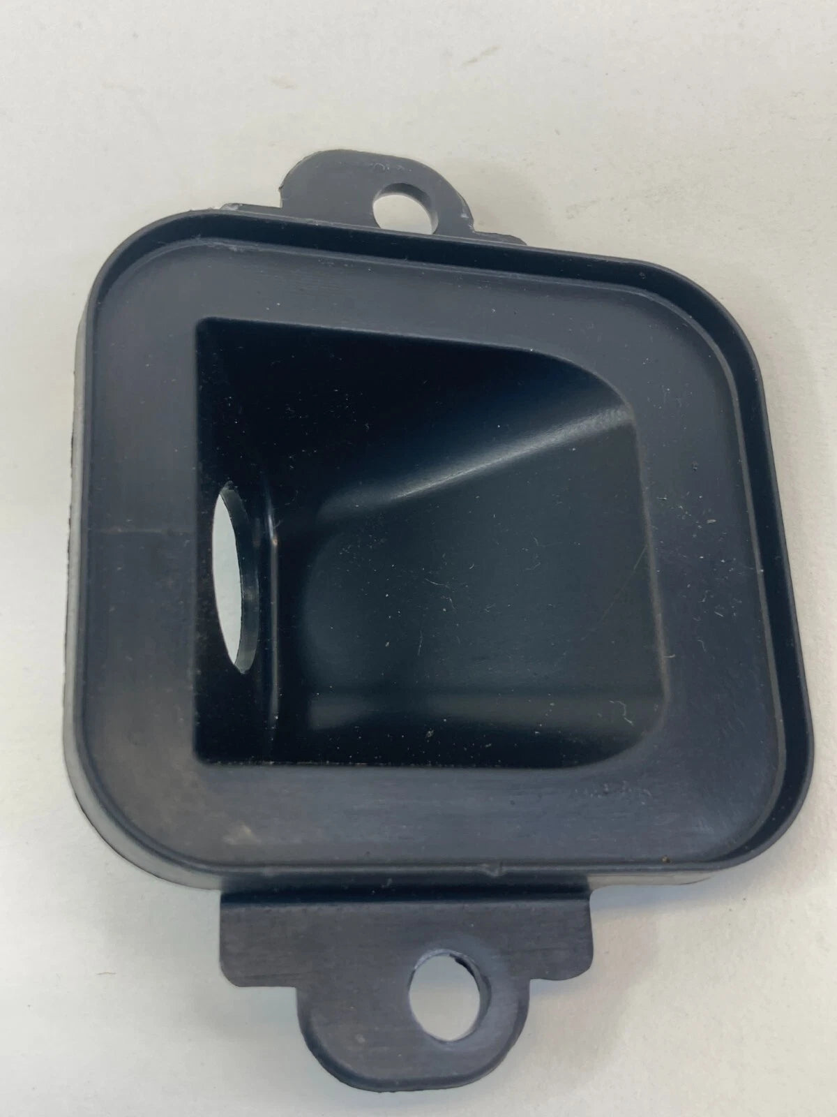 2004-2009 MAZDA 3 MAZDA3 GLOVE BOX STORAGE COMPARTMENT LIGHT BRACKET SUPPORT OEM