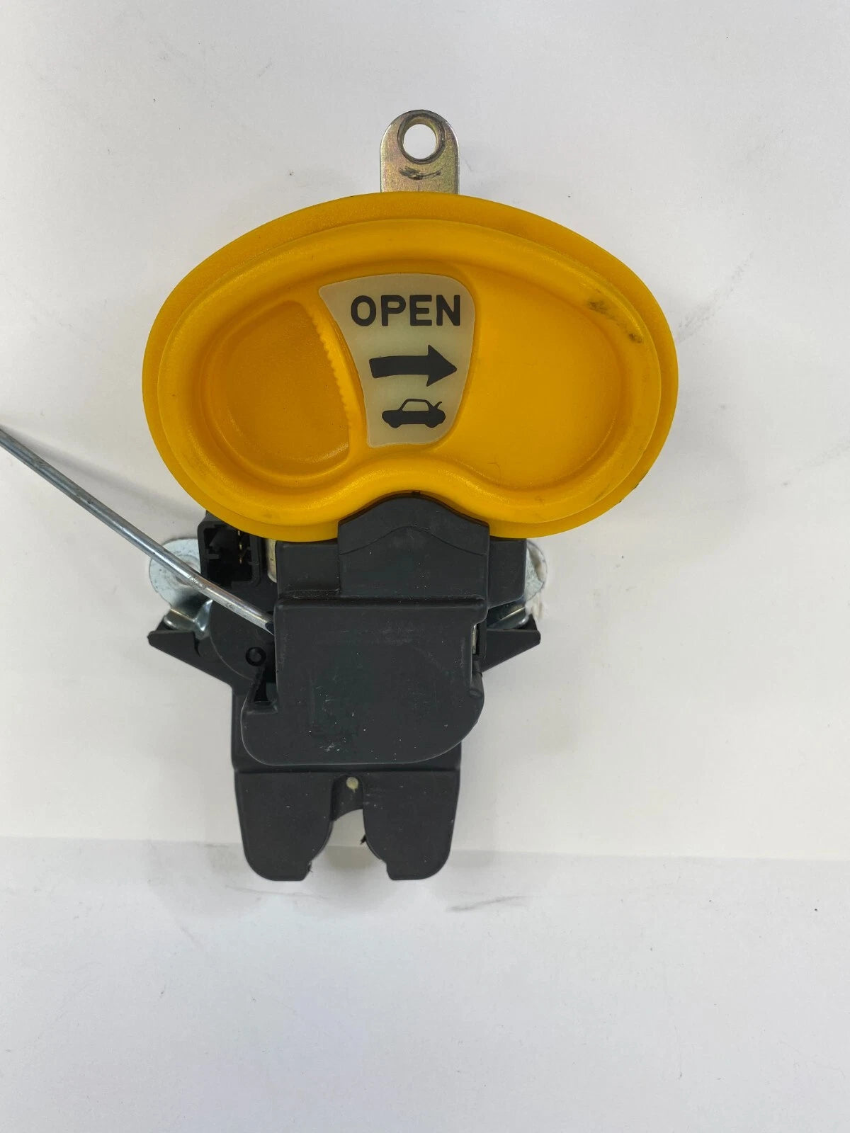 2006-2010 HYUNDAI ELANTRA SEDAN REAR TRUNK LID LOCK LATCH ACTUATOR RELEASE OEM