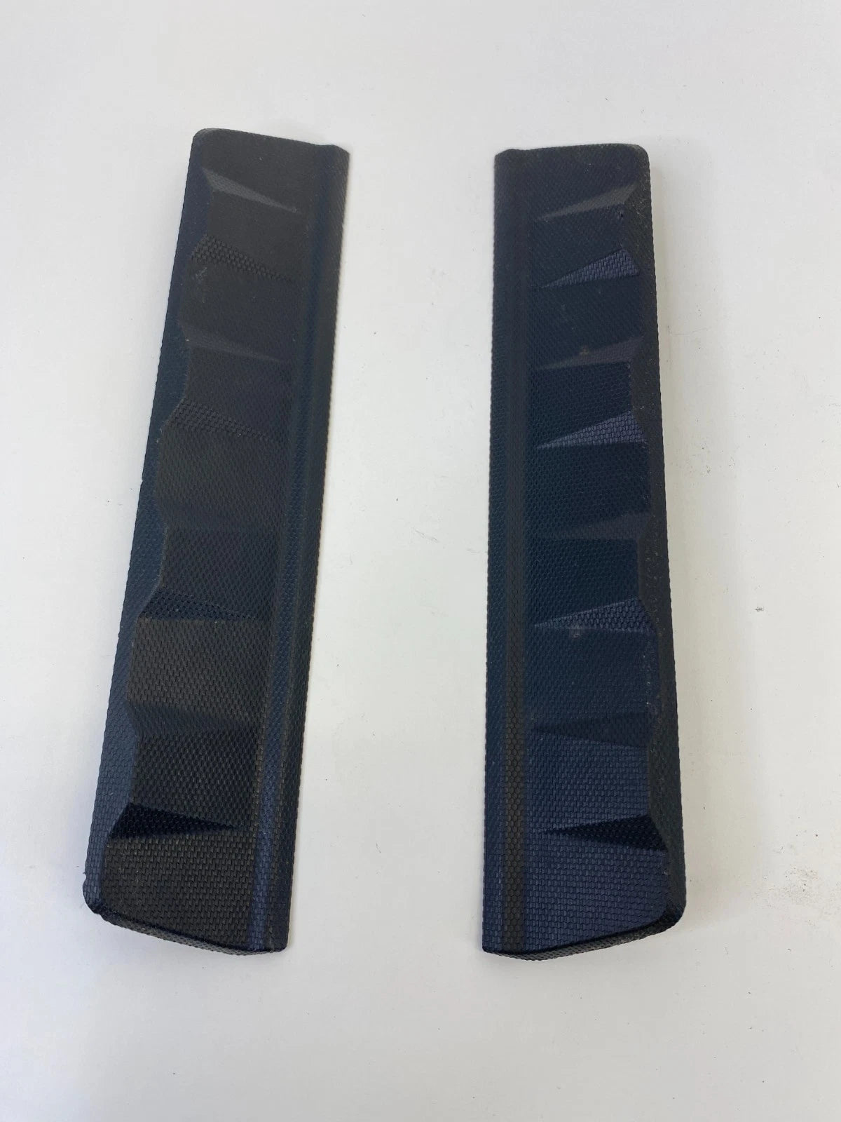 2010-2017 GMC TERRAIN REAR LEFT & RIGHT DOOR SILL SCUFF PLATE COVER 25790574