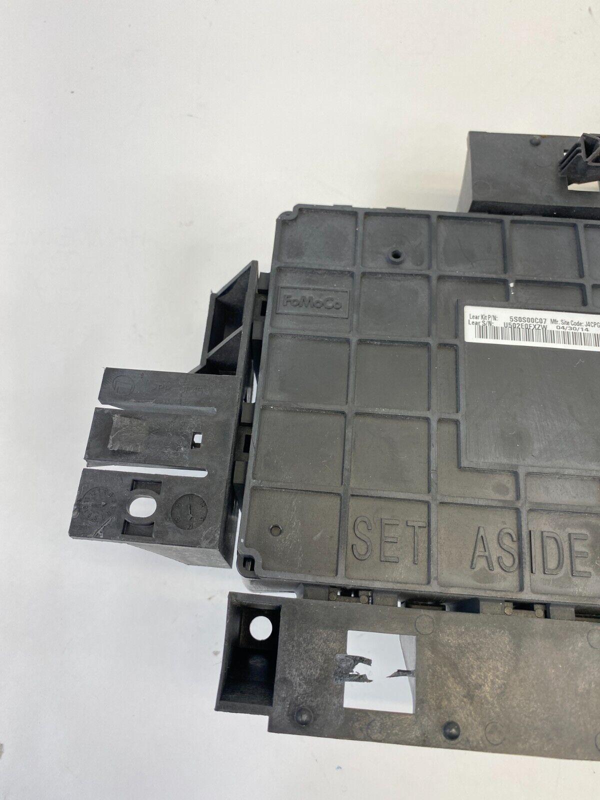 13-15 Ford Police Interceptor Utility Fuse Box Body Control Module EC3T14B476BA