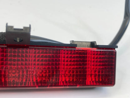 07 08 INFINITI G35 SEDAN 3RD THIRD BRAKE LIGHT HIGH MOUNT STOP LAMP E13021359