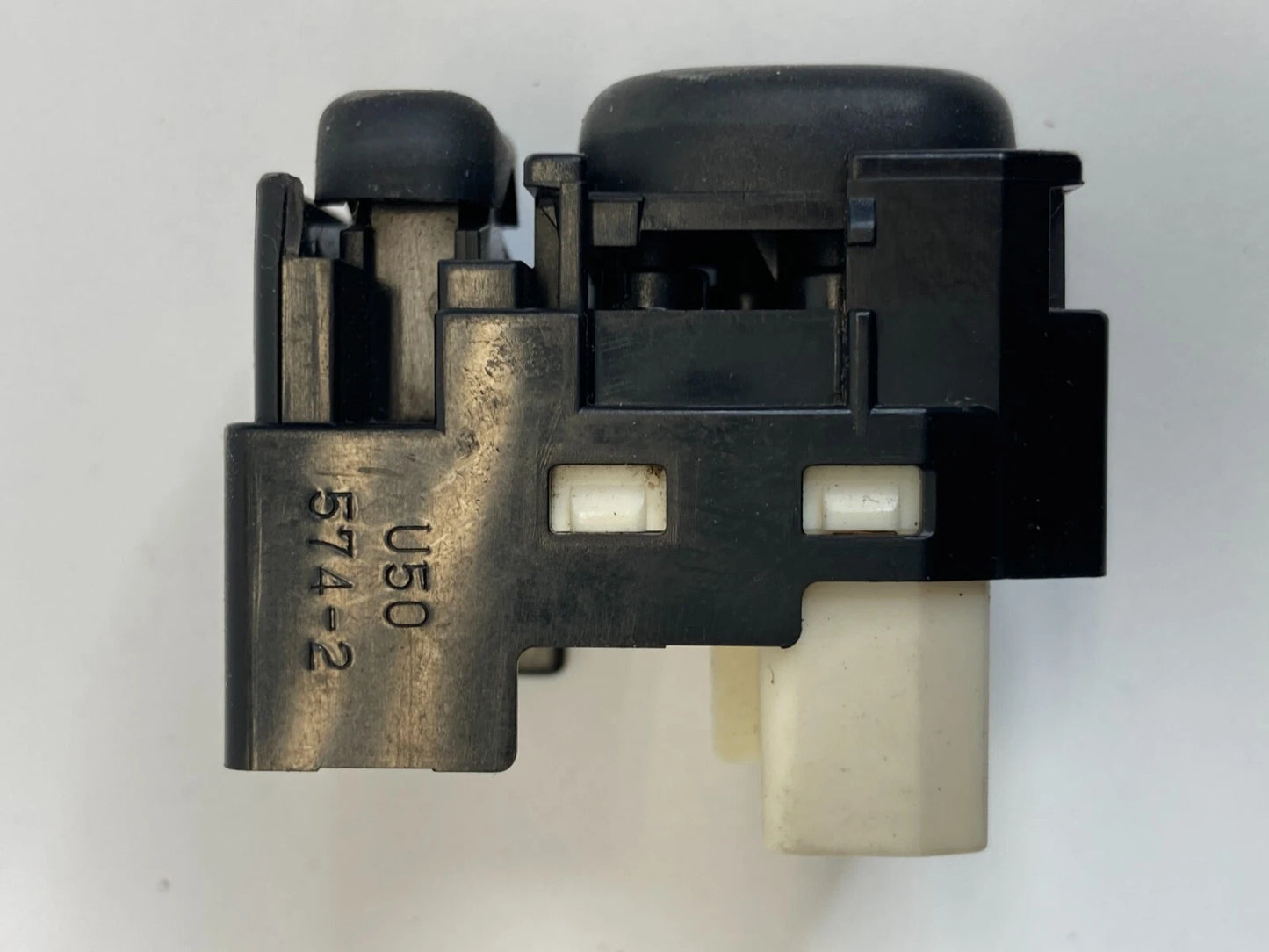 2001-2007 TOYOTA HIGHLANDER SIDE VIEW DOOR POWER MIRROR CONTROL SWITCH 183574