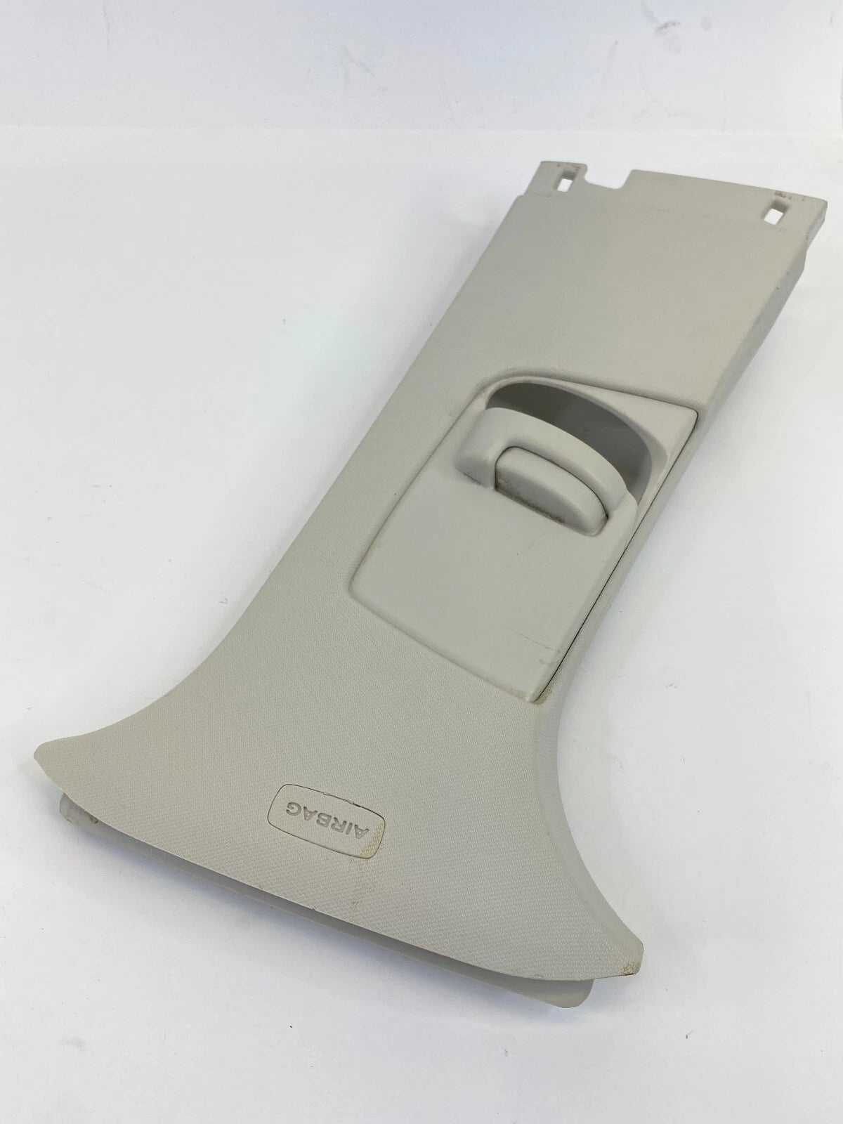 12-18 FORD FOCUS FRONT RIGHT SIDE CENTER B-PILLAR UPPER TRIM CM51-A24583A04-AAW
