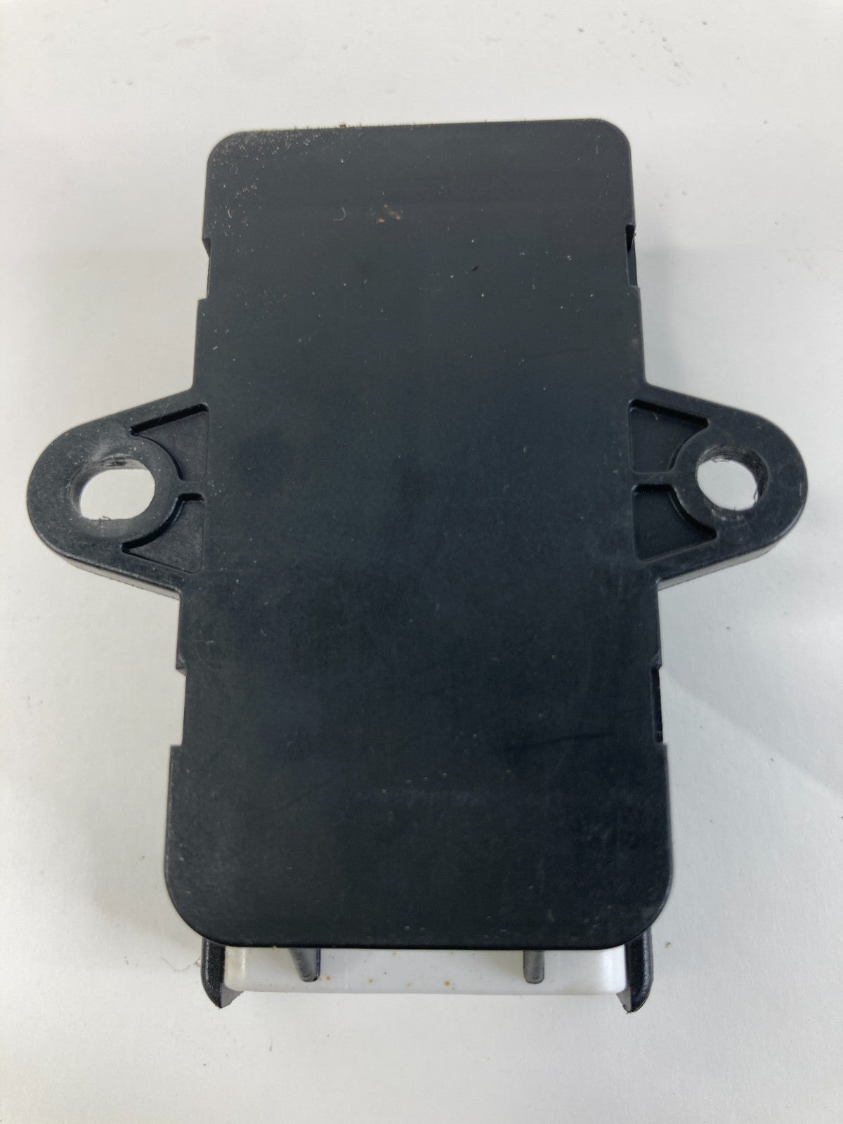 2013 2014 Hyundai Santa Fe Front Seat Heater Control Module 88196-B8000 OEM