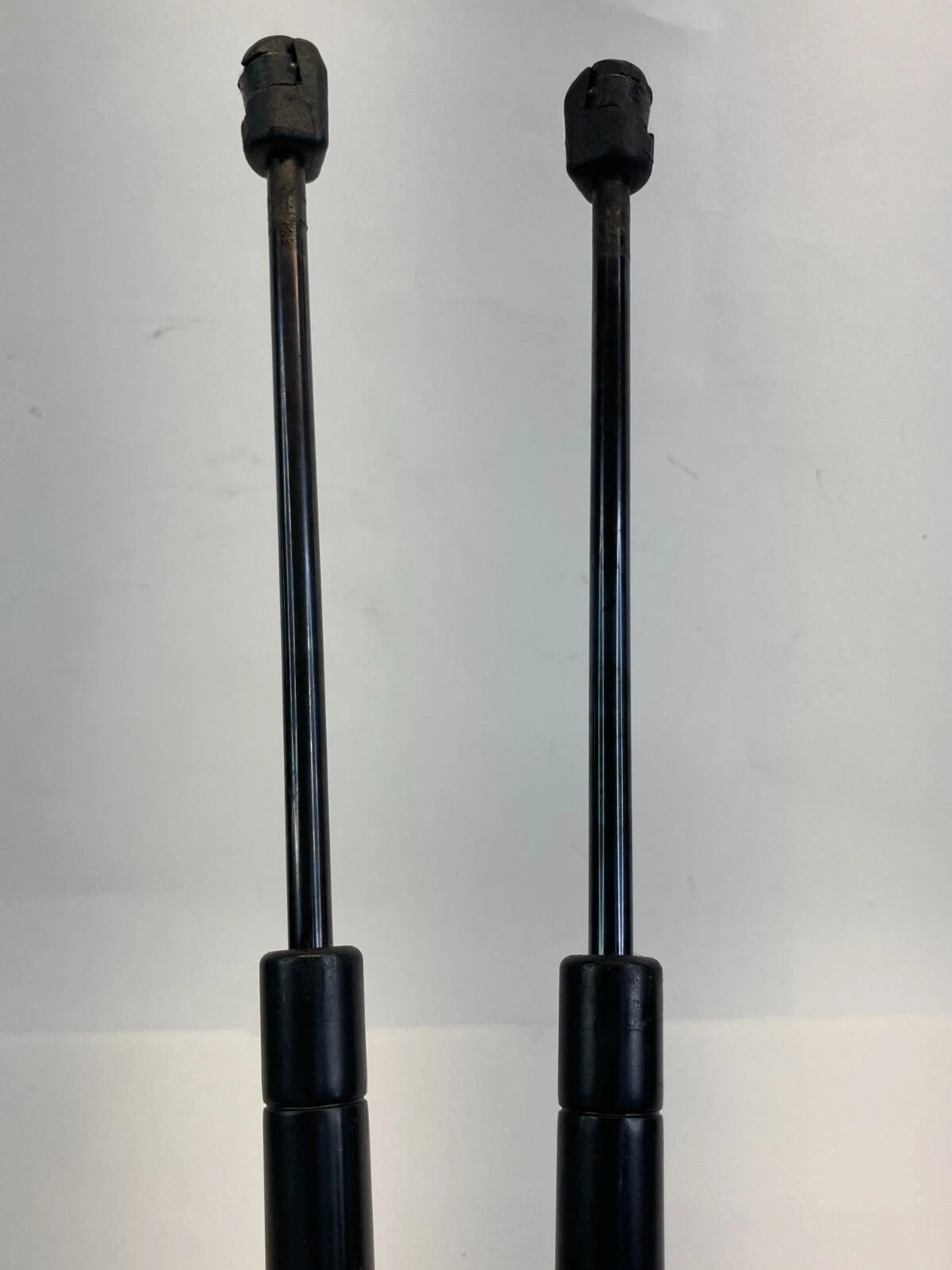 2001-2007 FORD ESCAPE REAR TRUNK LIFTGATE LIFT SUPPORT STRUTS SHOCKS PAIR SET