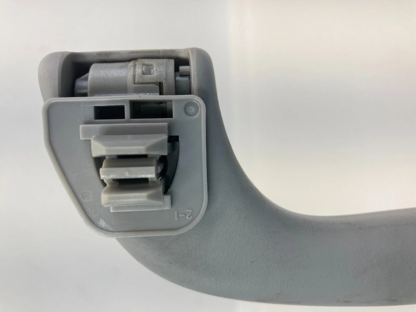 04-09 MAZDA 3 REAR LEFT DRIVER SIDE ROOF GRAB HANDLE ASSIST GRIP ASSEMBLY OEM