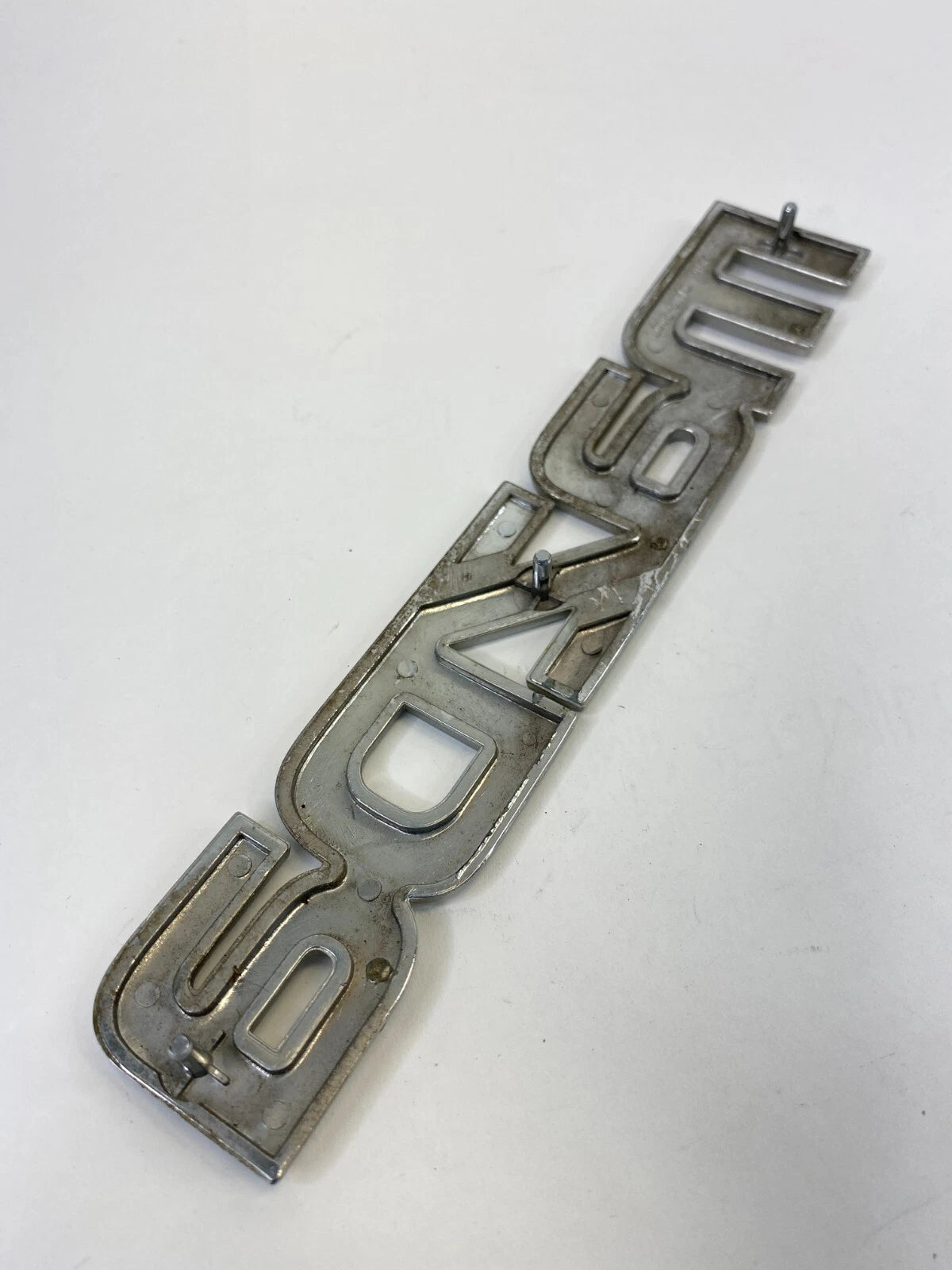 2000-2006 MAZDA MPV REAR TRUNK DECK LID NAME NAMEPLATE BADGE LOGO LC62-51710 OEM