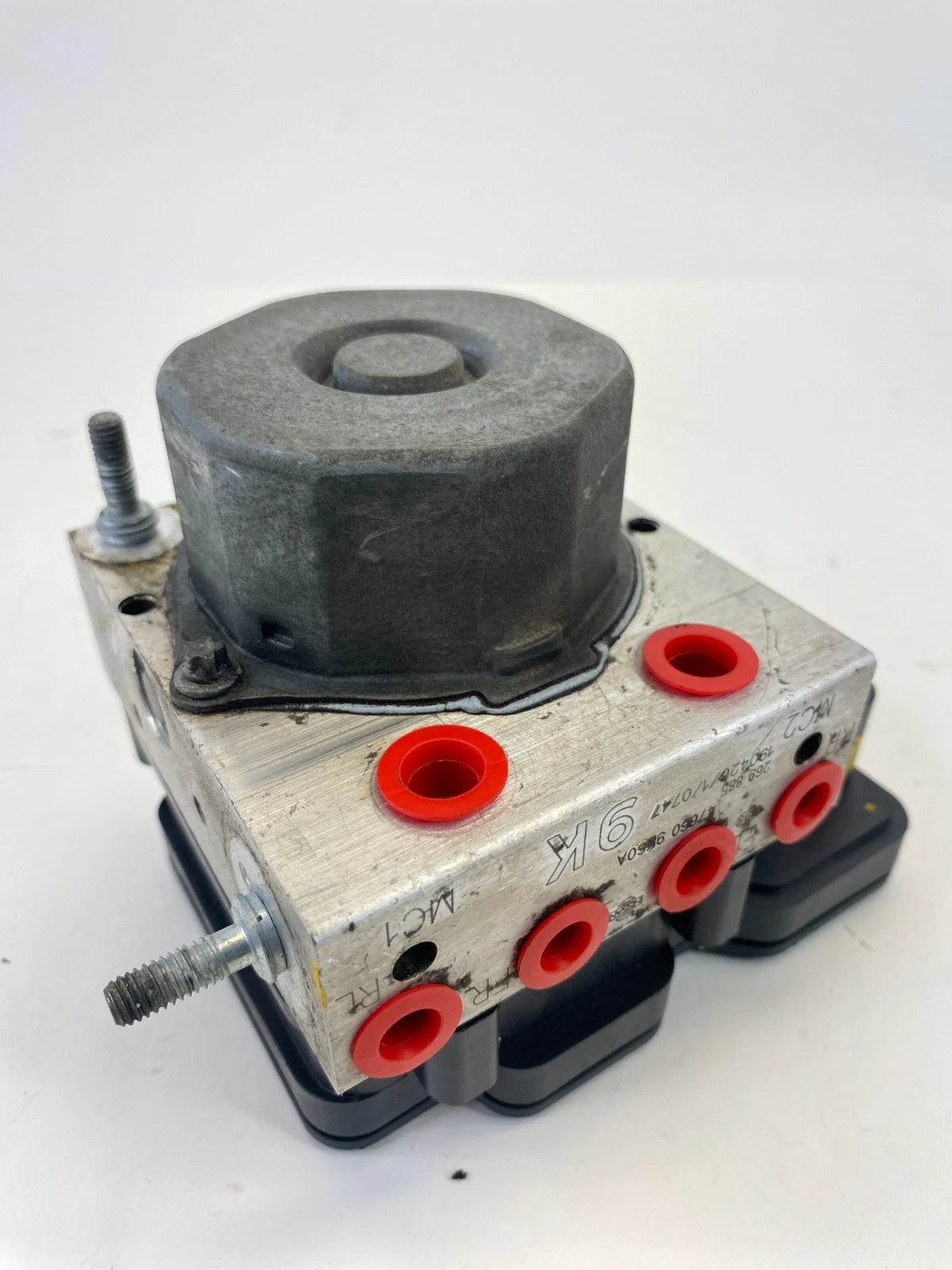 2016-2021 Nissan Versa 1.6L A/T FWD ABS Anti Lock Brake Pump Module 47660-9KS0A