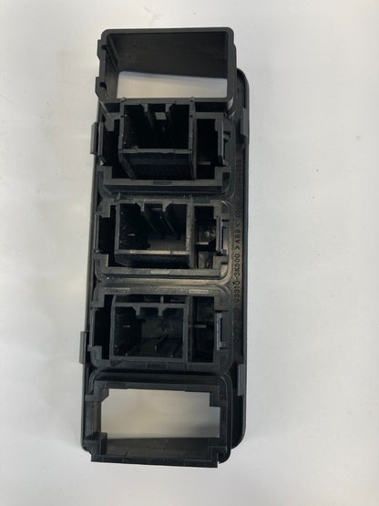 06 07 08 Hyundai Sonata Dimmer Light Switch Cover Bezel Trim Panel 93310-3K500