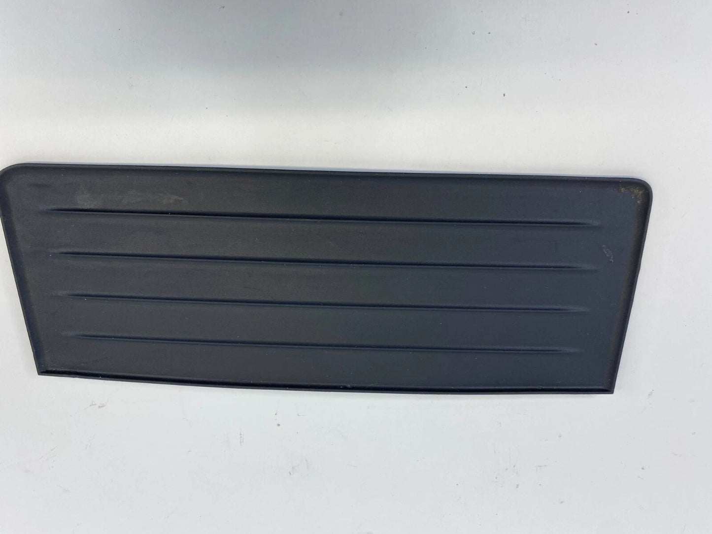 2011-2017 BMW X3 CENTER CONSOLE RUBBER INSERT ODDMENTS TRAY SET 51169200880 OEM