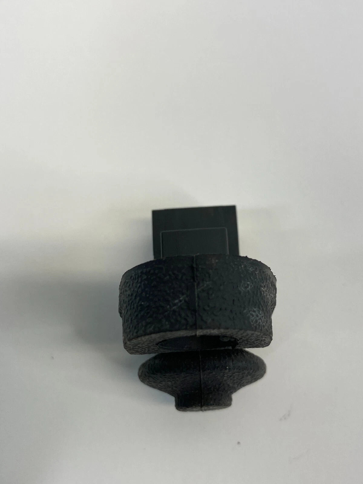 2003-2008 INFINITI G35 SEDAN REAR RIGHT DOOR AJAR JAMB LIGHT LAMP SWITCH BUTTON
