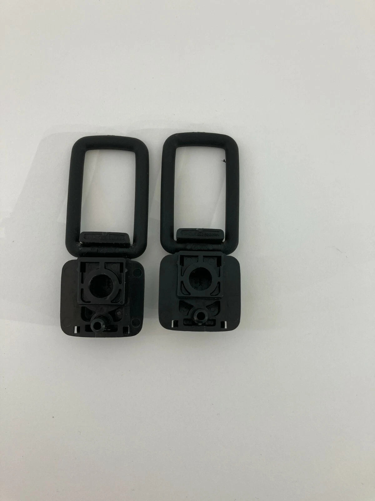 06 07 08 09 10 MAZDA5 MAZDA 5 REAR TRUNK STORAGE CARGO TIE DOWN HOOK PAIR OEM