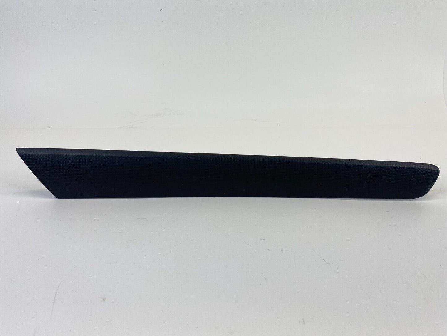 2011-2018 VW Volkswagen Jetta Front Right Door Trim Molding Cover 5C6-867-440