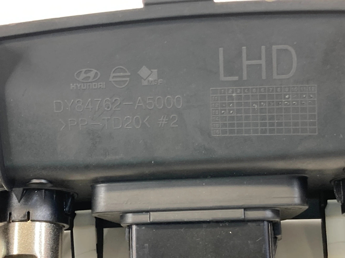 2013-2017 Hyundai Elantra GT Center Dash Auxiliary USB Jack W/ Trim Bezel Assy