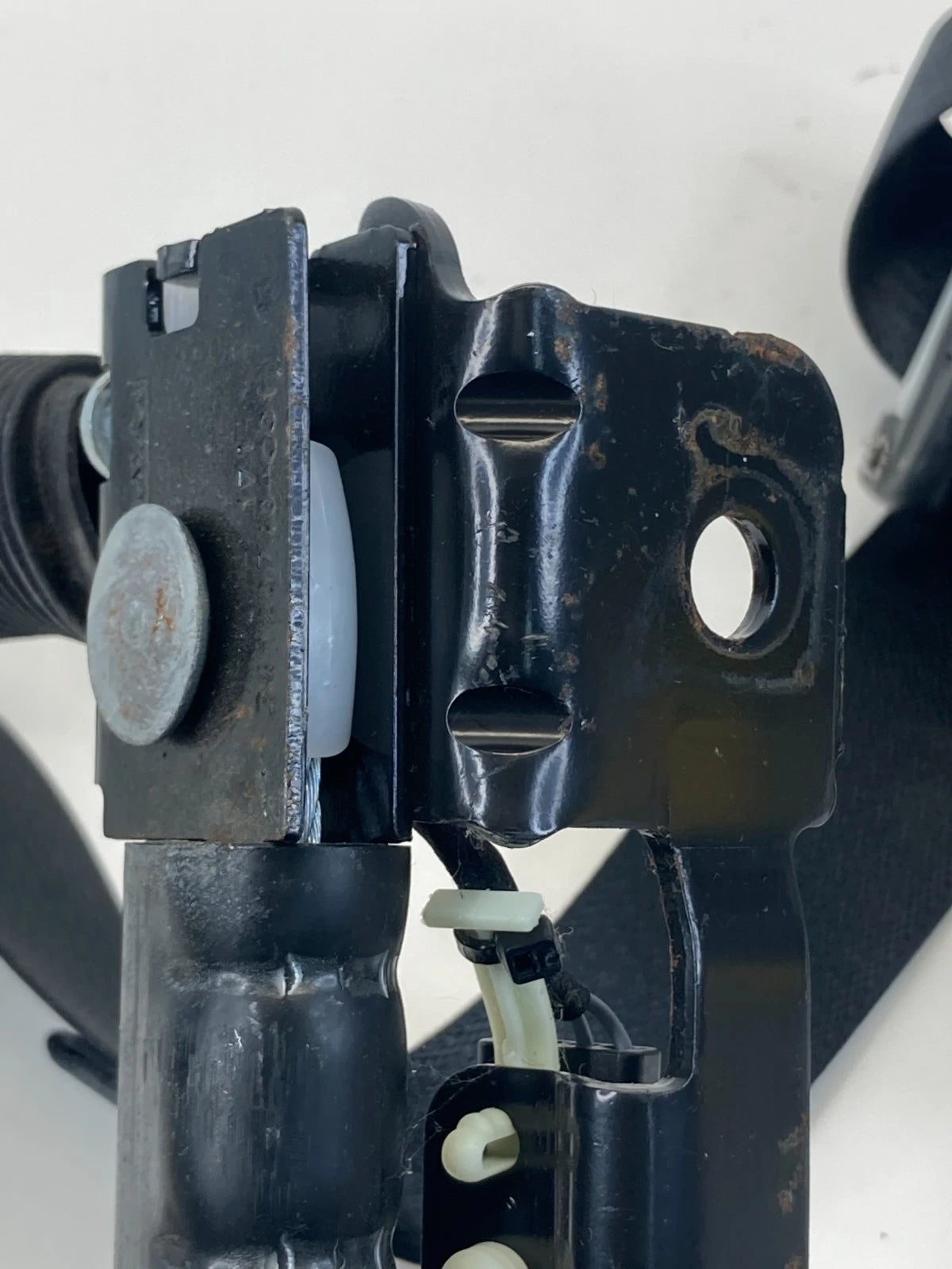 2016-2019 FORD EXPLORER INTERCEPTOR UTILITY FRONT RIGHT SIDE SEAT BELT RETRACTOR