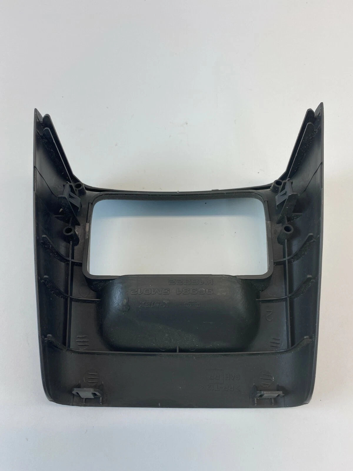 2000-2006 NISSAN SENTRA REAR CENTER CONSOLE CUP TRIM PANEL BEZEL 96931-5M012 OEM