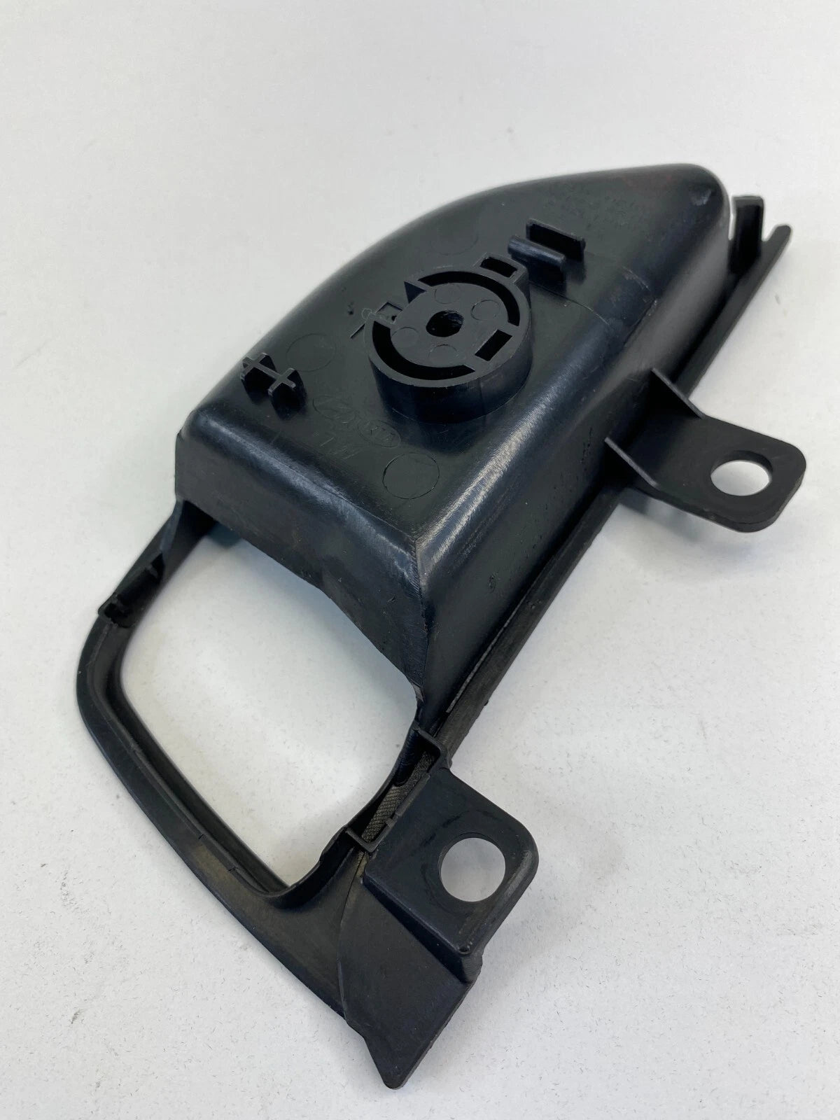 11-16 HYUNDAI ELANTRA REAR LEFT INNER DOOR HANDLE TRIM BEZEL COVER 83611-MD100