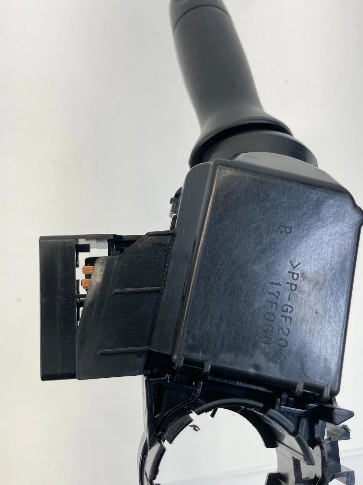 2007-2011 TOYOTA YARIS TURN SIGNAL & WINDSHIELD WIPER LEVER SWITCH OEM