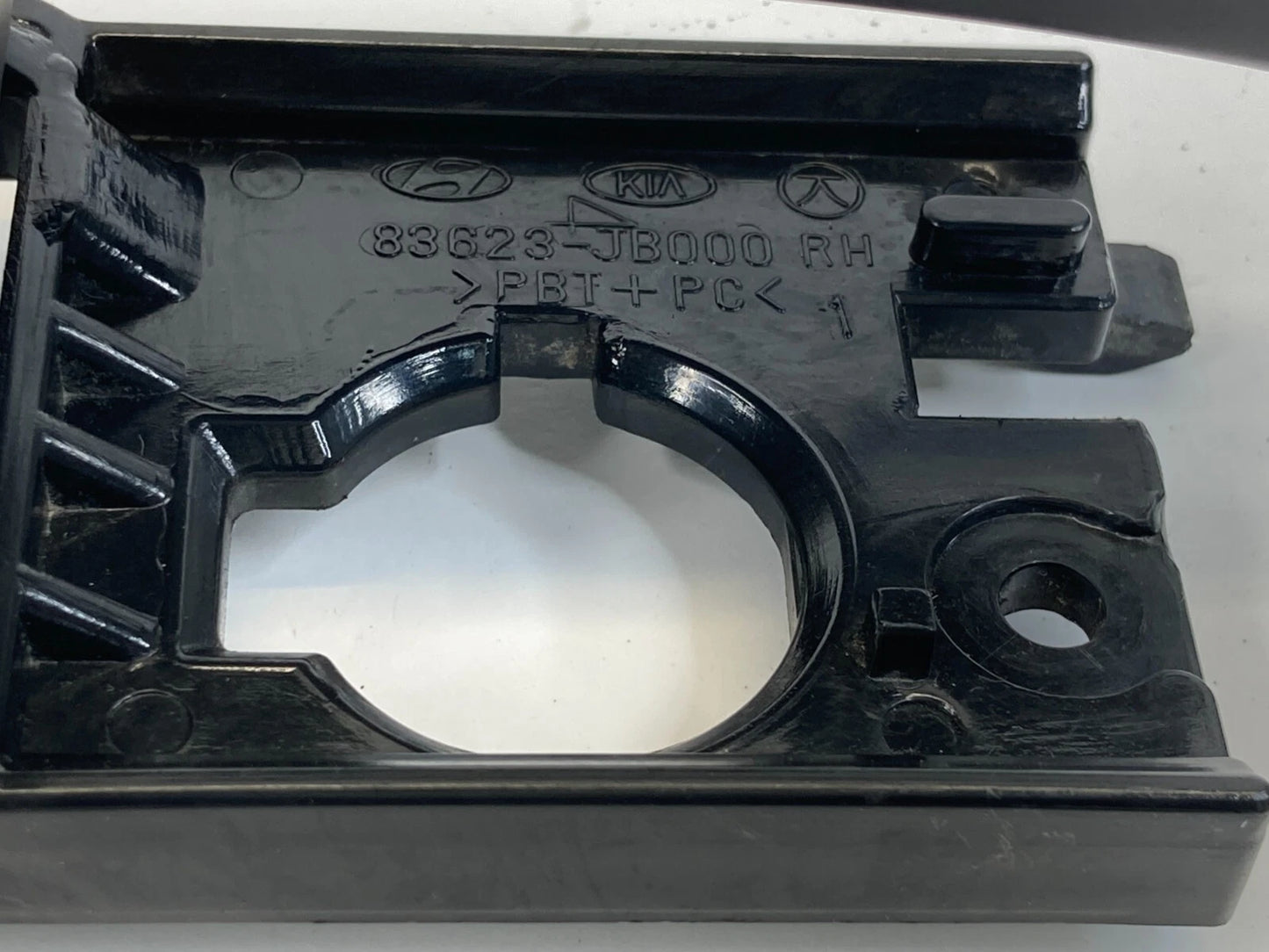 06-11 KIA RIO RIO5 REAR RIGHT PASSENGER SIDE INTERIOR DOOR HANDLE OEM 82623JB000