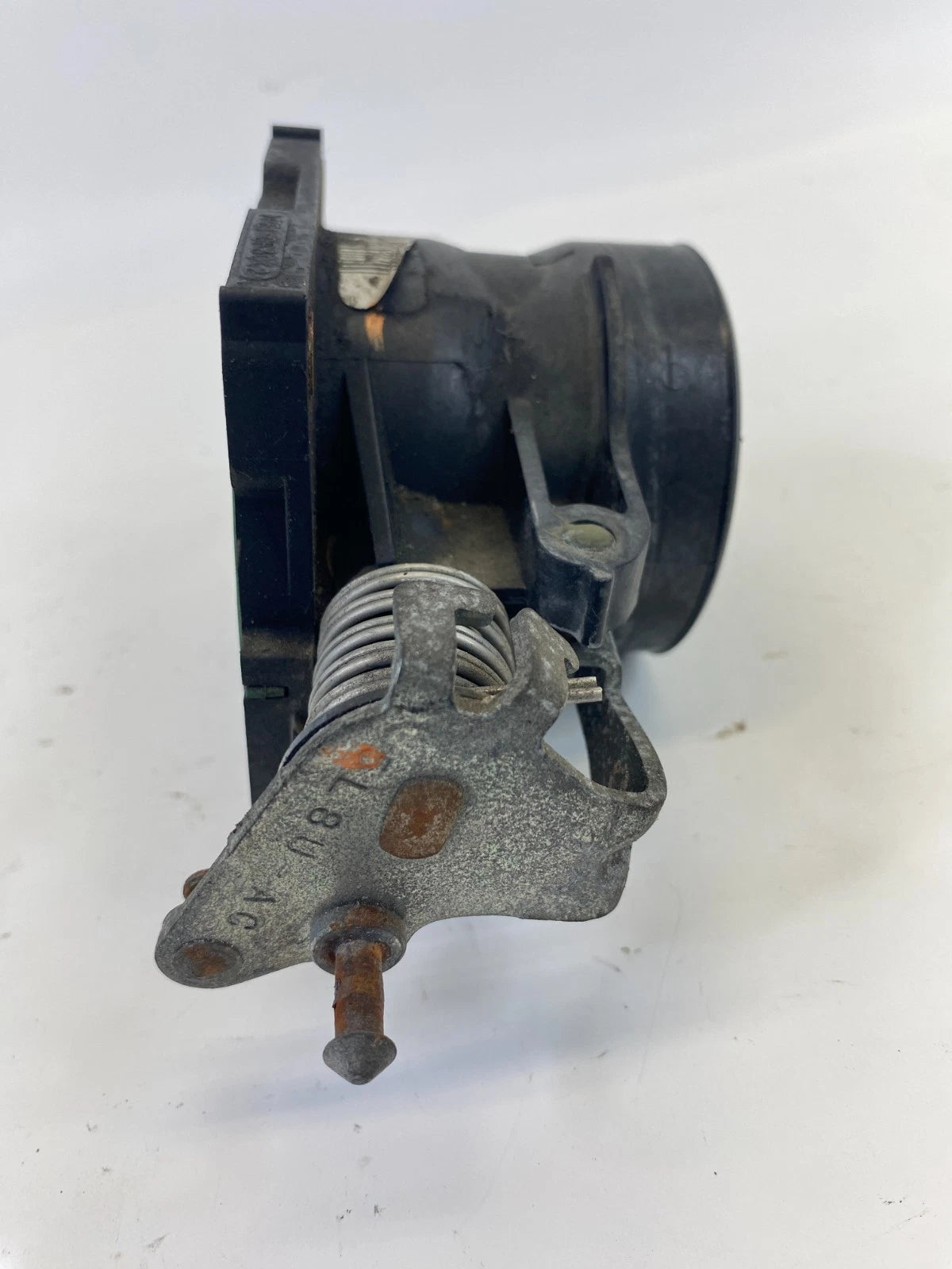 2005-2007 FORD ESCAPE MERCURY MARINER 2.3L THROTTLE BODY THROTTLE VALVE
