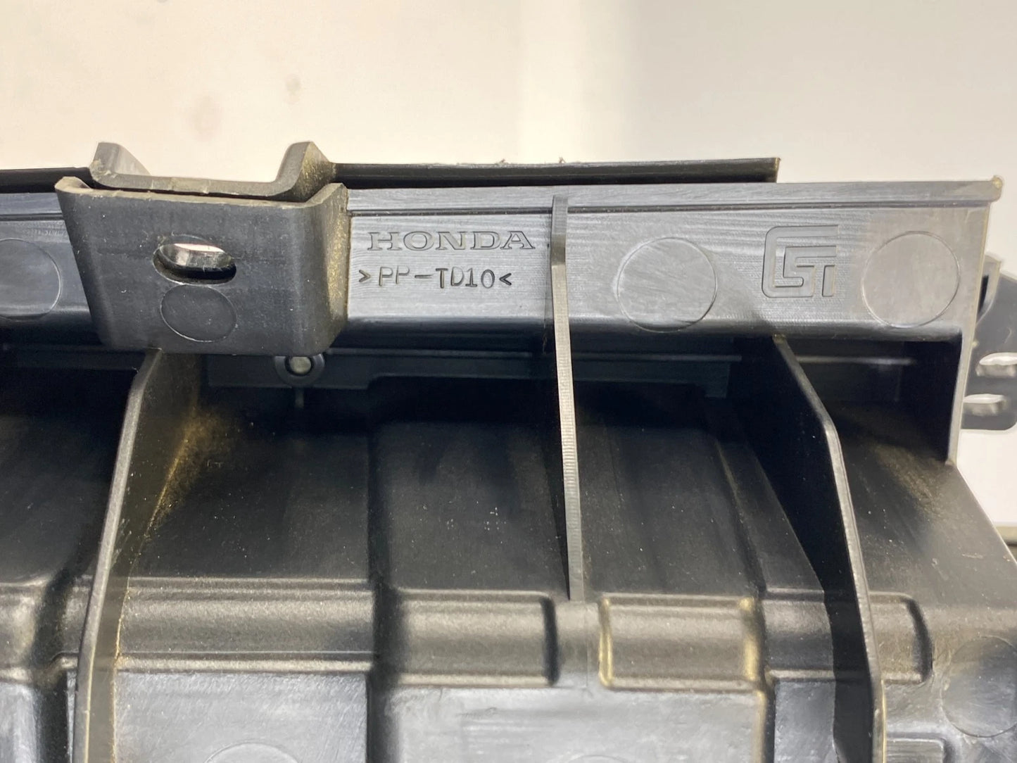 2007-2011 HONDA CRV UPPER DASH GLOVE BOX STORAGE COMPARTMENT OEM 77330-SWA-A0