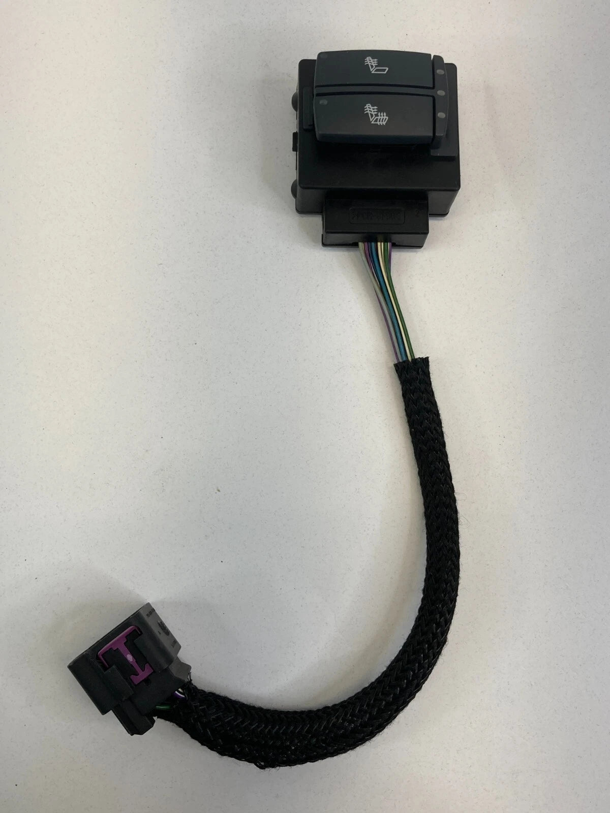2006-2011 CADILLAC DTS SEDAN REAR LEFT DRIVER SIDE SEAT HEATER SWITCH 15210755