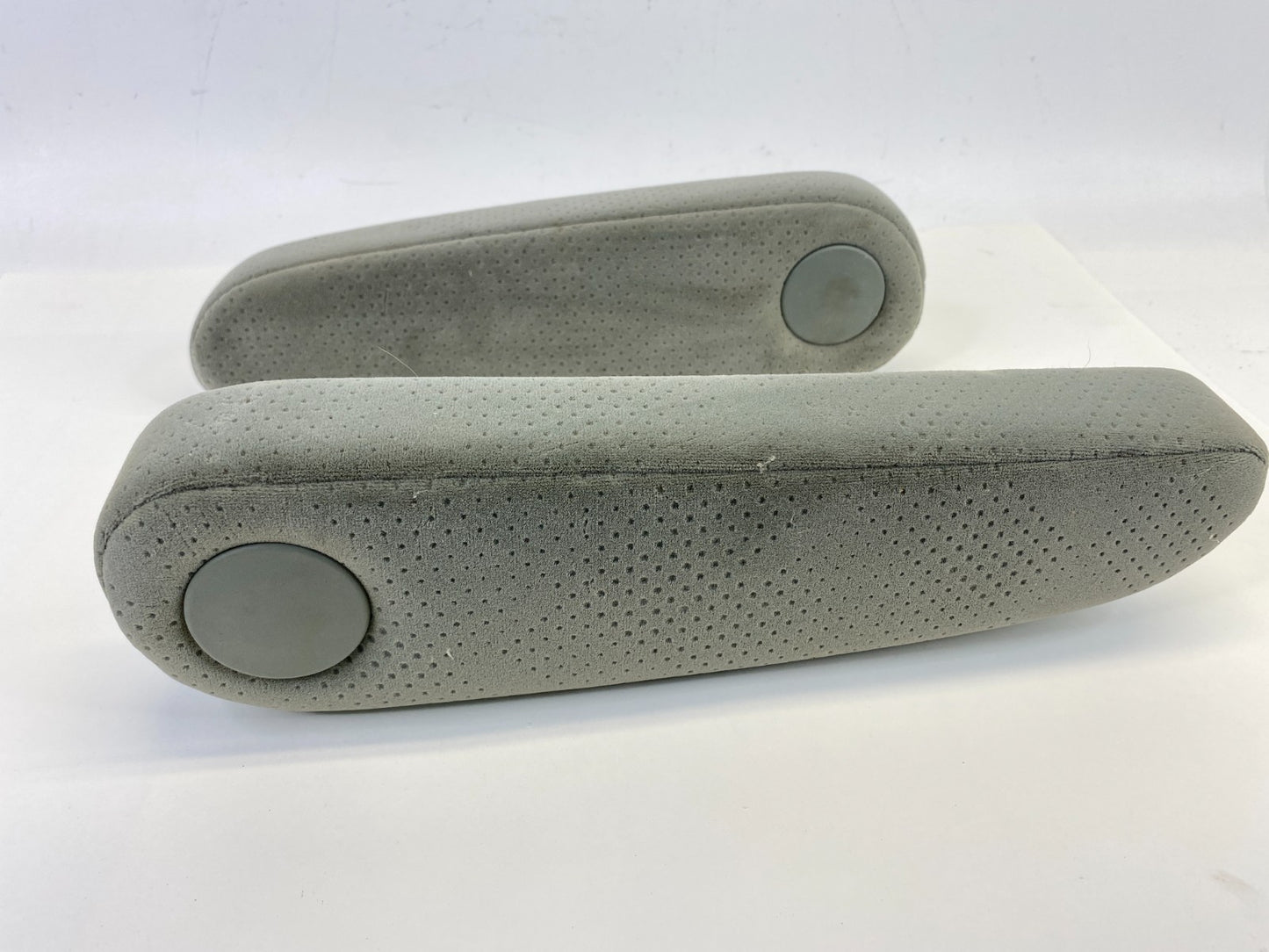 05-10 Honda Odyssey Rear Left Side Left & Right Position Seat Armrest Arm Rest