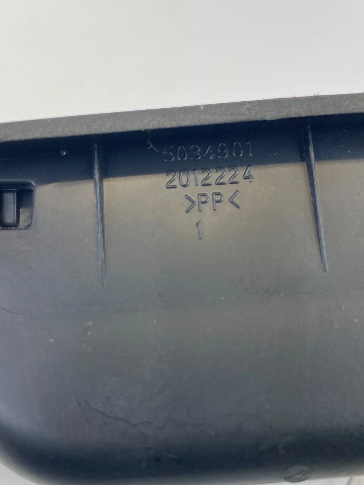 2011-2019 CHEVY CRUZE 13-19 ATS REAR SEAT CHILD SAFETY ANCHOR HOOK CAP 5034900