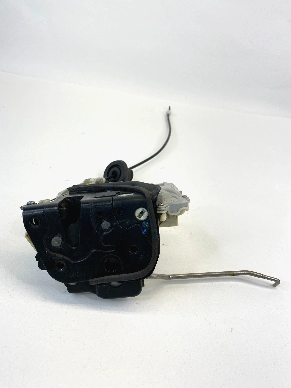 2003-2009 AUDI A4 FRONT RIGHT DOOR LOCK LATCH RELEASE ACTUATOR 8E1-837-016AB OEM