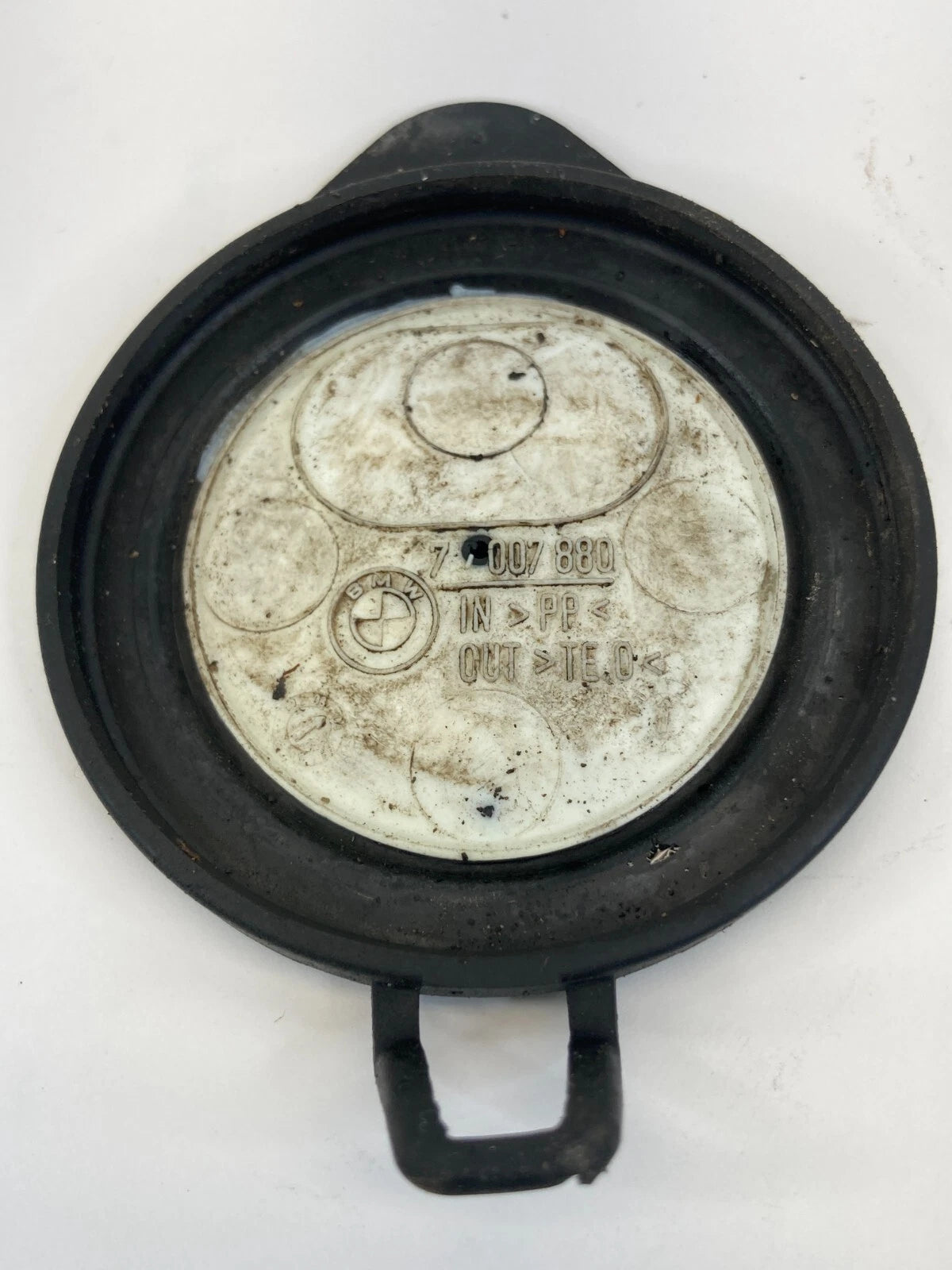 2003-2005 BMW 745I WINDSHIELD WIPER WASHER FLUID RESERVOIR TANK CAP 7007880 OEM