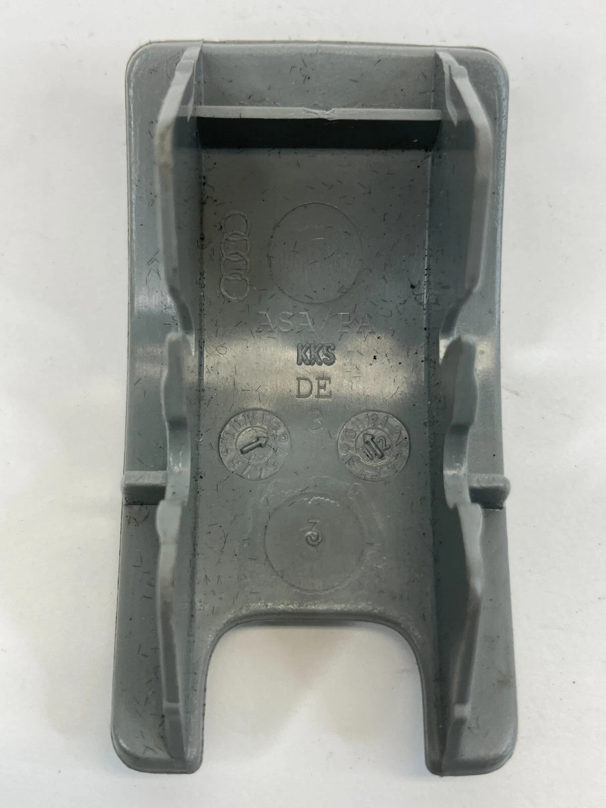 2013-2016 AUDI A4 SEDAN 4-DR CHILD RESTRAINT ANCHOR PLATE BEZEL HOOK COVER OEM