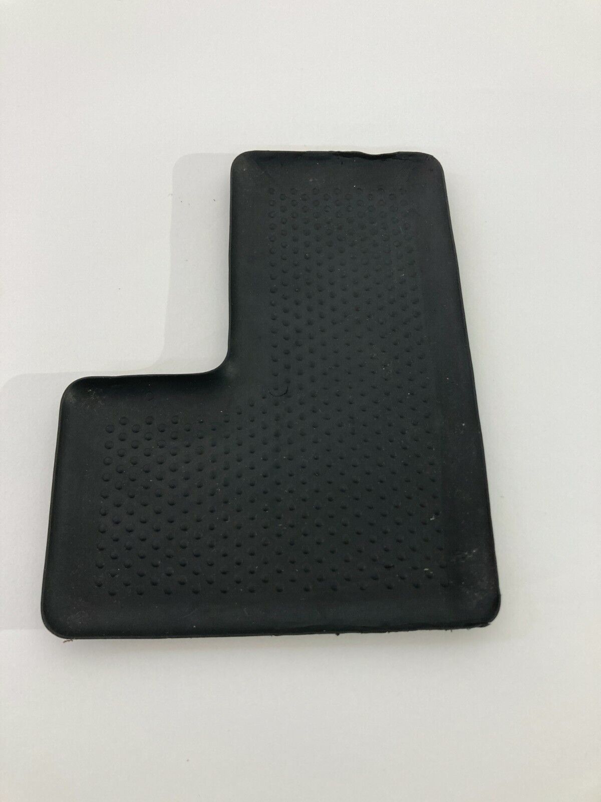 10-14 Volkswagen Jetta SEDAN Rear Center Console Mat Rubber Insert 1K0-863-328-B