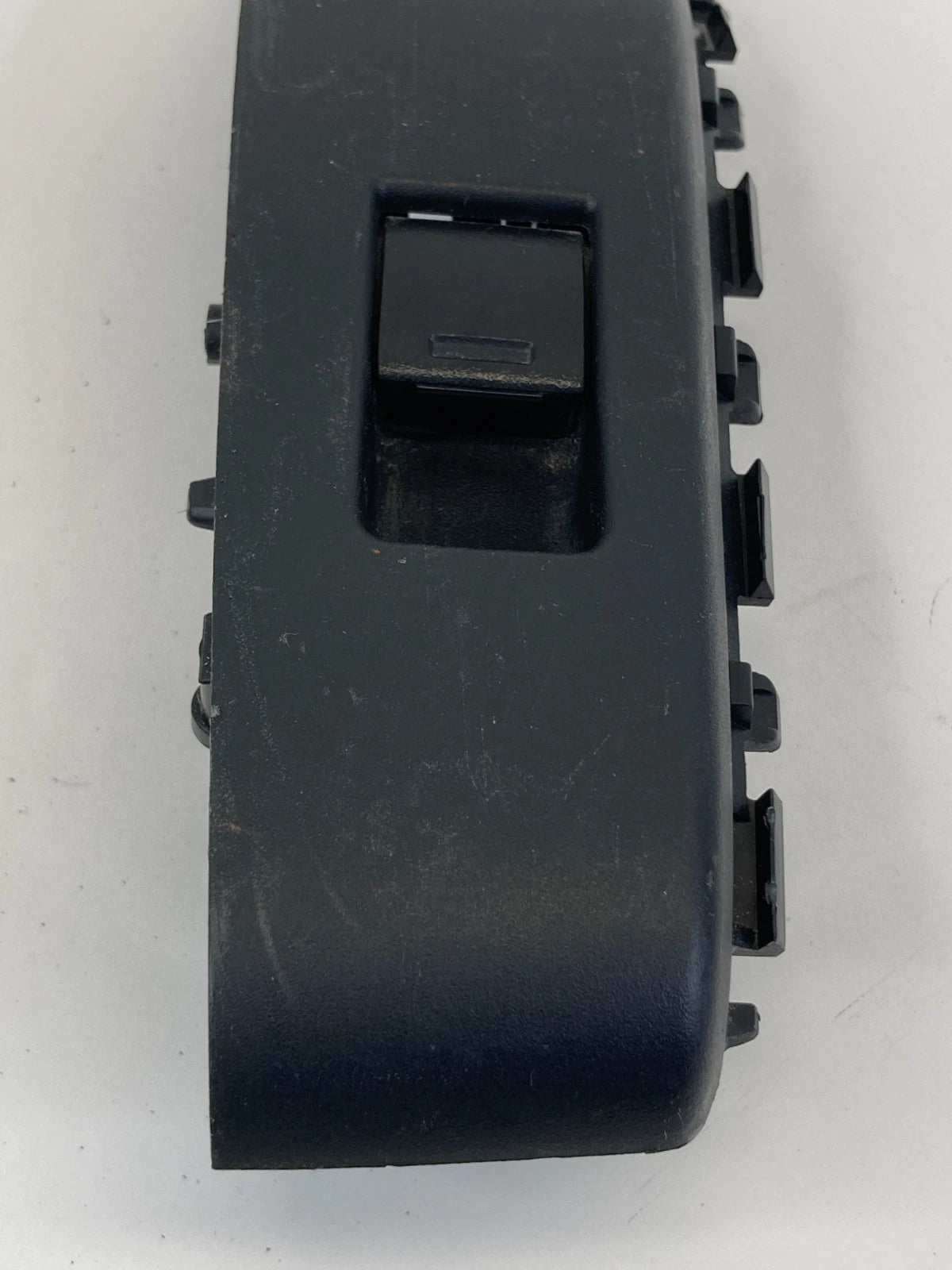 2009-2013 HONDA FIT REAR RIGHT SIDE DOOR WINDOW SWITCH W/ BEZEL 83743-TF0-00 OEM