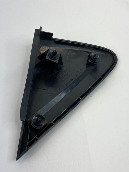 00-06 Mazda MPV Front Right Exterior Side View Corner Garnish Molding LC6269155