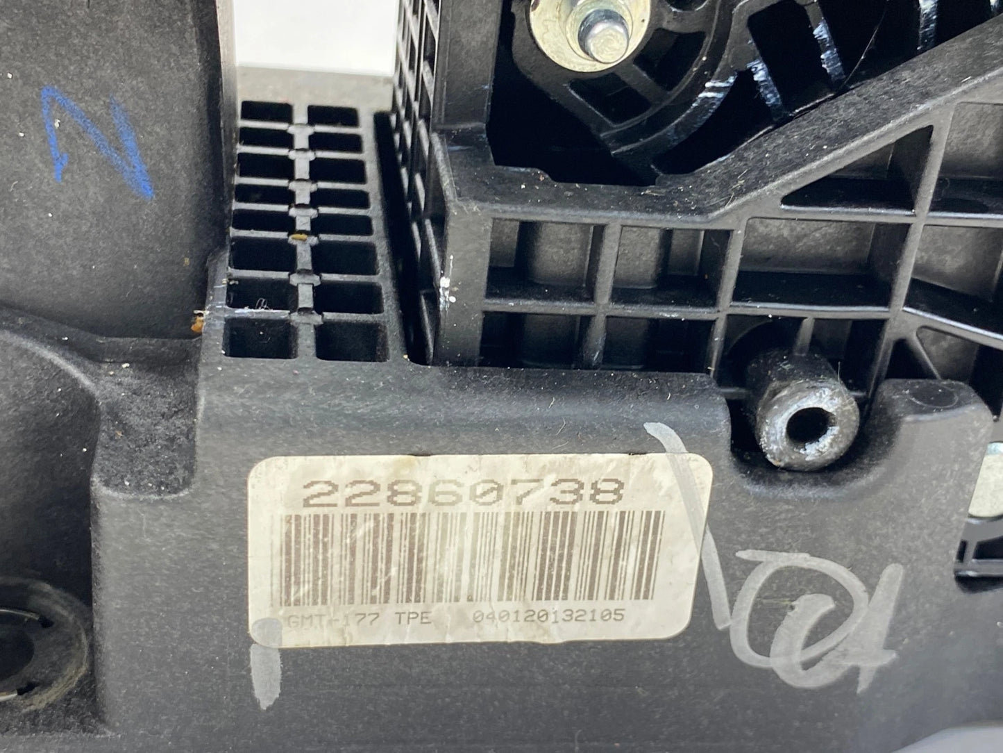 2010-2015 GMC TERRAIN AUTO TRANSMISSION CENTER CONSOLE GEAR SHIFTER OEM 22860738