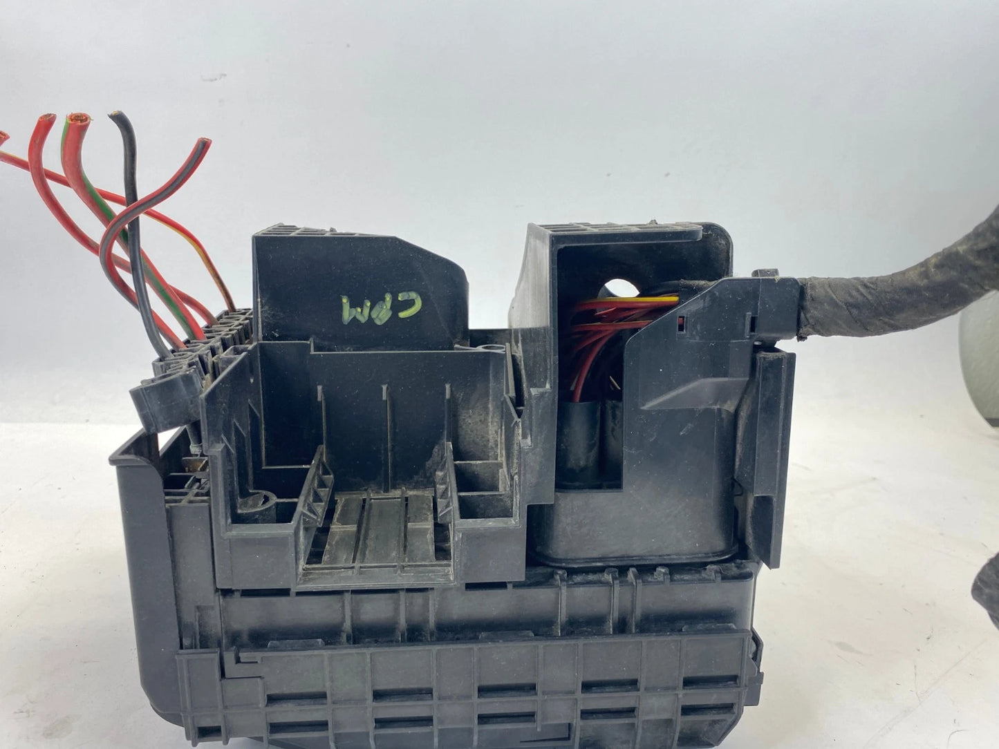 2009-2017 VOLKSWAGEN CC ENGINE FUSE BOX RELAY MODULE PANEL OEM 3C0-937-125