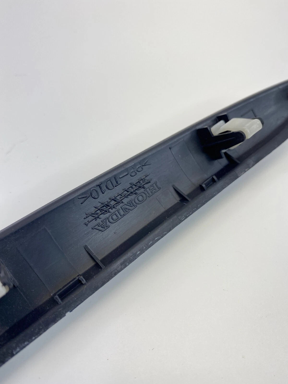 2010-2014 HONDA INSIGHT FRONT RIGHT SIDE DOOR ORNAMENT PANEL TRIM MOLDING OEM