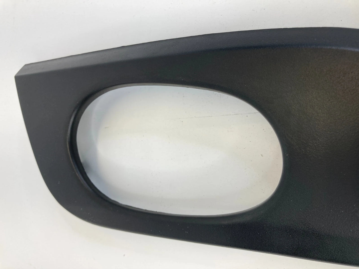 2002-2009 GMC ENVOY FRONT LEFT DRIVER SIDE INTERIOR DOOR HANDLE BEZEL TRIM OEM