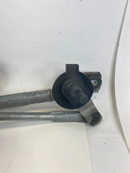 15 16 17 18 19 20 21 KIA SEDONA FRONT WINDSHIELD WIPER MOTOR W/ LINKAGE OEM