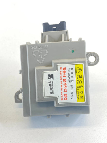 2011 11 HYUNDAI SANTA FE IONIZER CONTROL MODULE RELAY UNIT D397-CG6AA-01 OEM