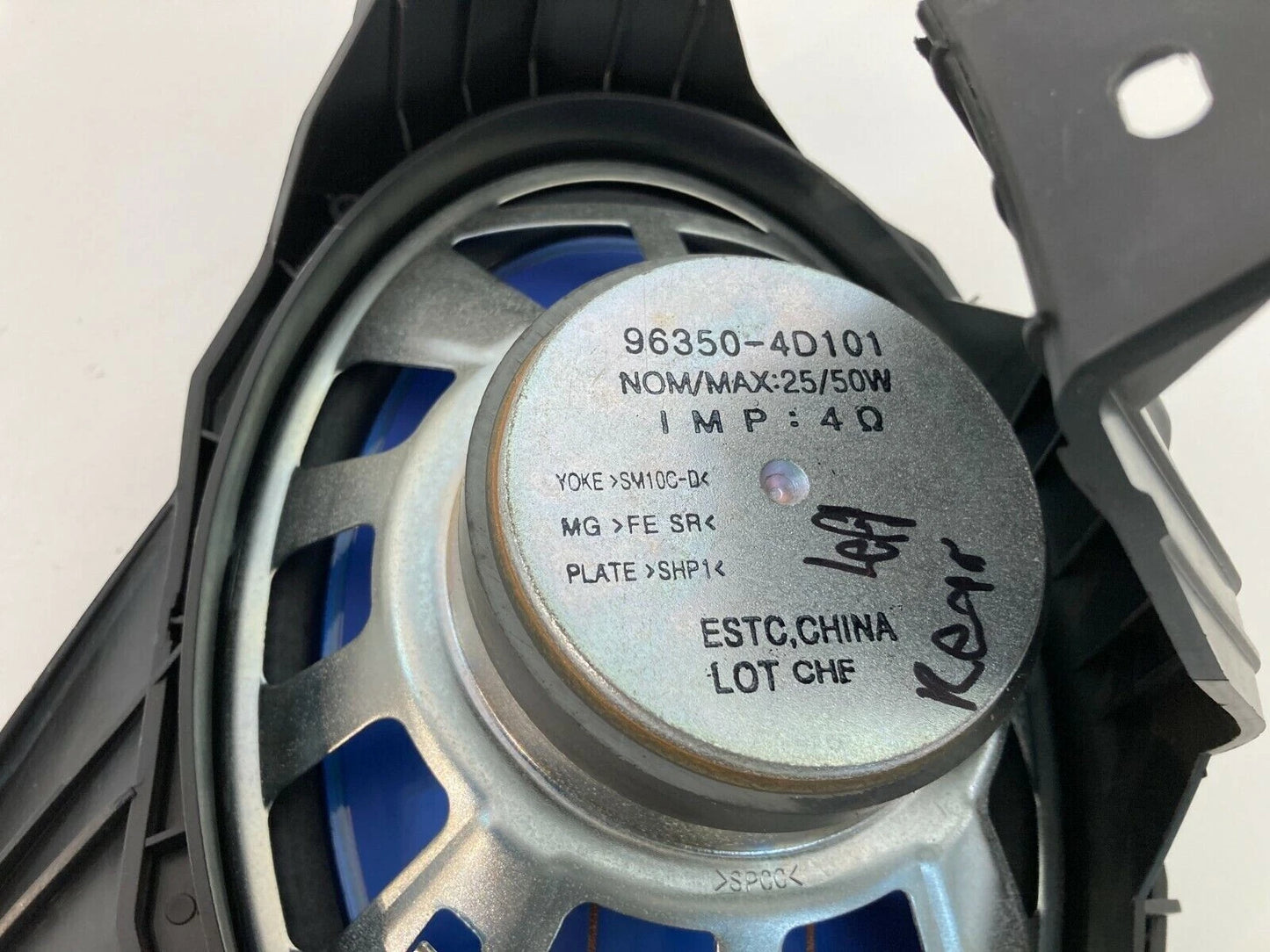 2007 2008 HYUNDAI ENTOURAGE REAR QUARTER LEFT SPEAKER ASSEMBLY 96350-4D001 OEM