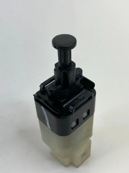 2007-2011 CHEVROLET AVEO5 BRAKE LIGHT STOP LAMP STOPLAMP SWITCH BUTTON OEM