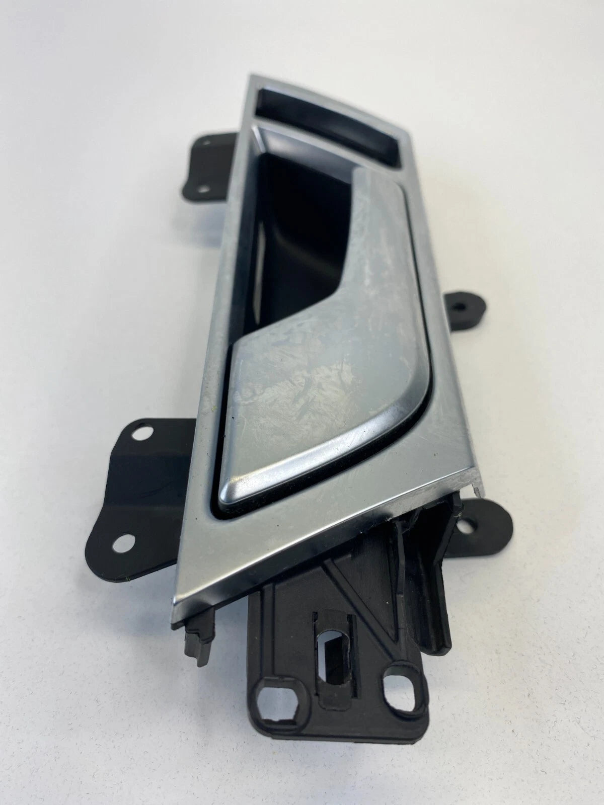 2005-2011 AUDI A6 QUATTRO S6 REAR LEFT SIDE INTERIOR DOOR HANDLE 4F0-839-019 OEM