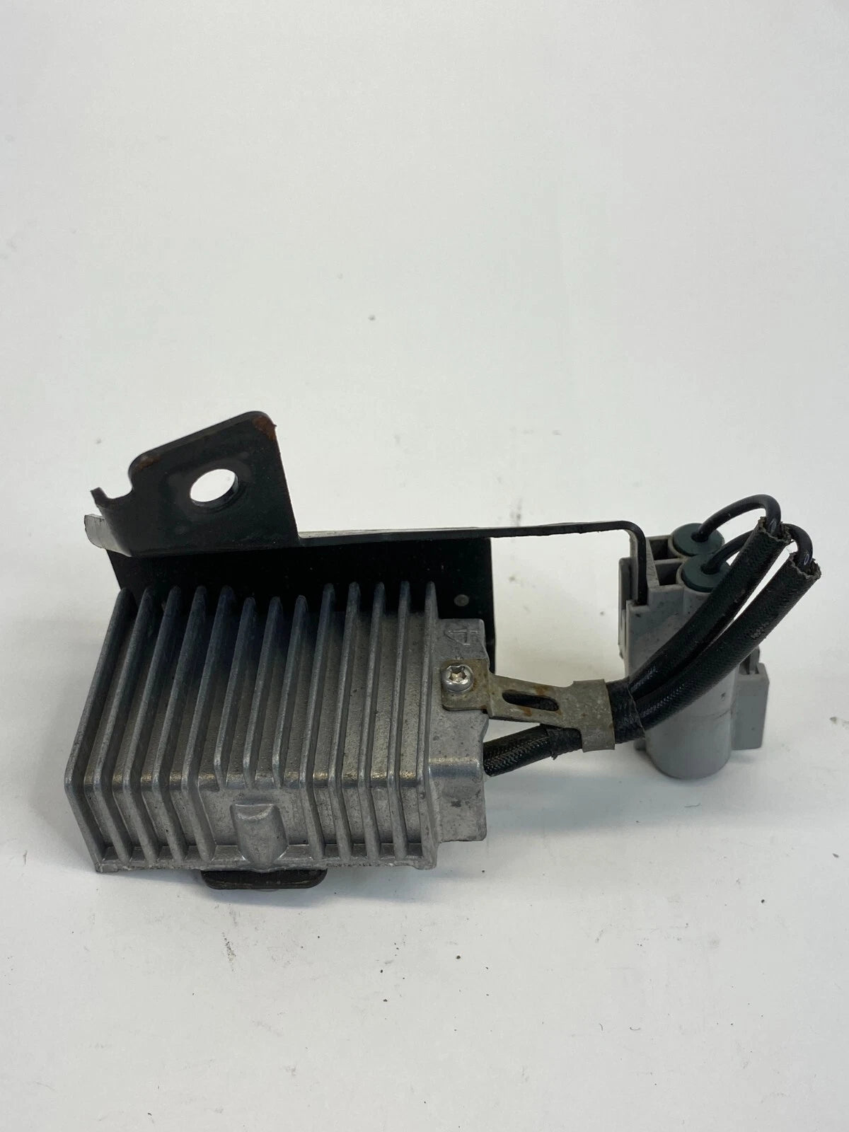 1998-2005 LEXUS GS300 DAYTIME RUNNING LIGHT RESISTOR CONTROL MODULE 82695-30010