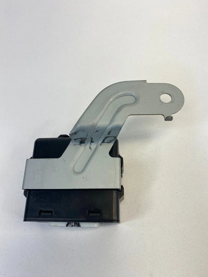 04 05 TOYOTA PRIUS HEADLIGHT LAMP LEVELING COMPUTER CONTROL MODULE 89960-47020