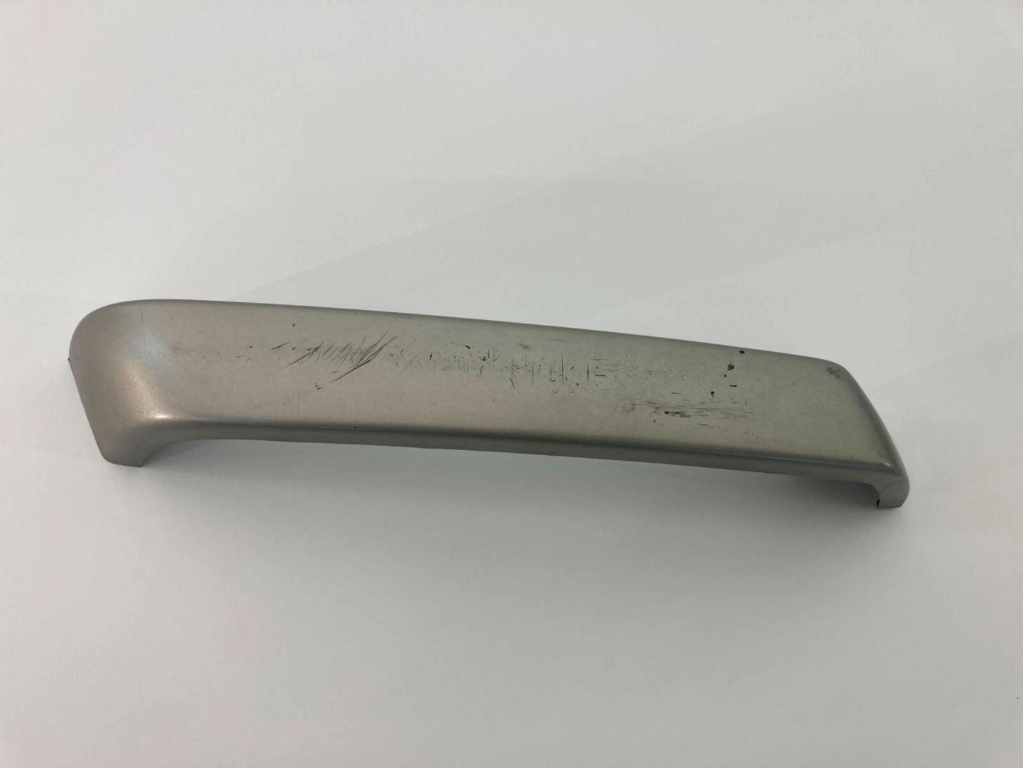 2004 2005 LAND ROVER FREELANDER REAR LEFT INTERIOR DOOR PULL HANDLE TRIM COVER