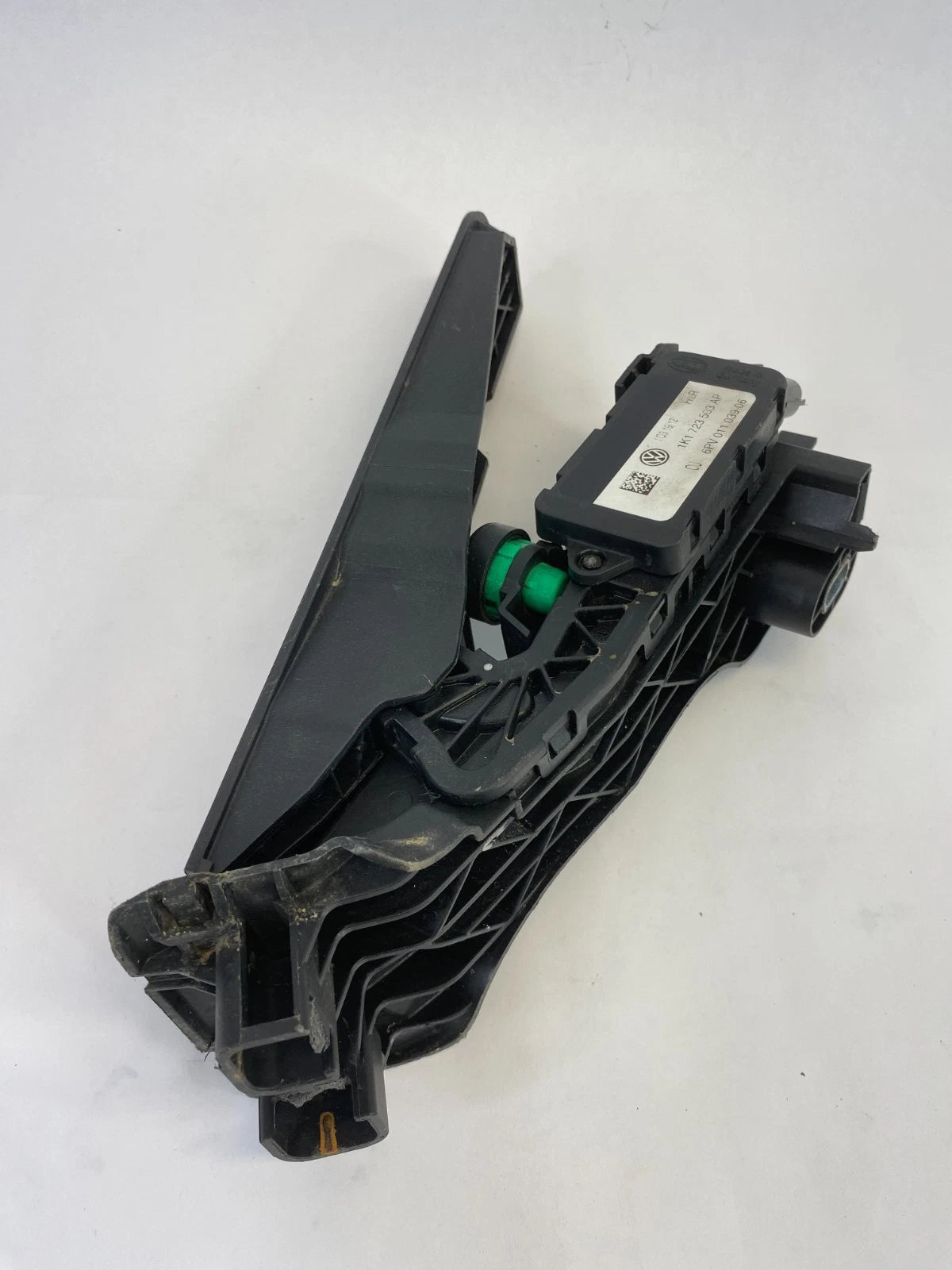 2009-2017 VOLKSWAGEN CC ACCELERATOR GAS PEDAL POSITION SENSOR OEM 1K1723503AP