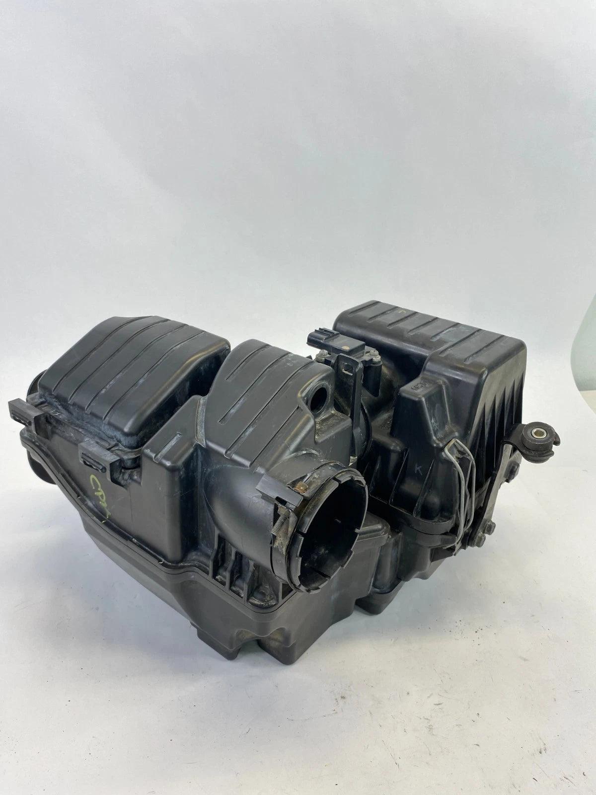 2009-2014 HONDA FIT 1.5L AIR CLEANER INTAKE FILTER BOX WITH MAF SENSOR OEM