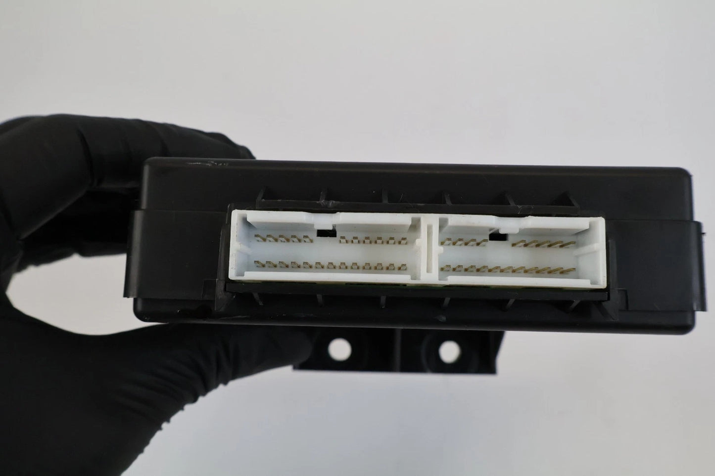 2014-2017 HYUNDAI ACCENT BCM BODY CONTROL MODULE RECEIVER 95400-1RND0 OEM