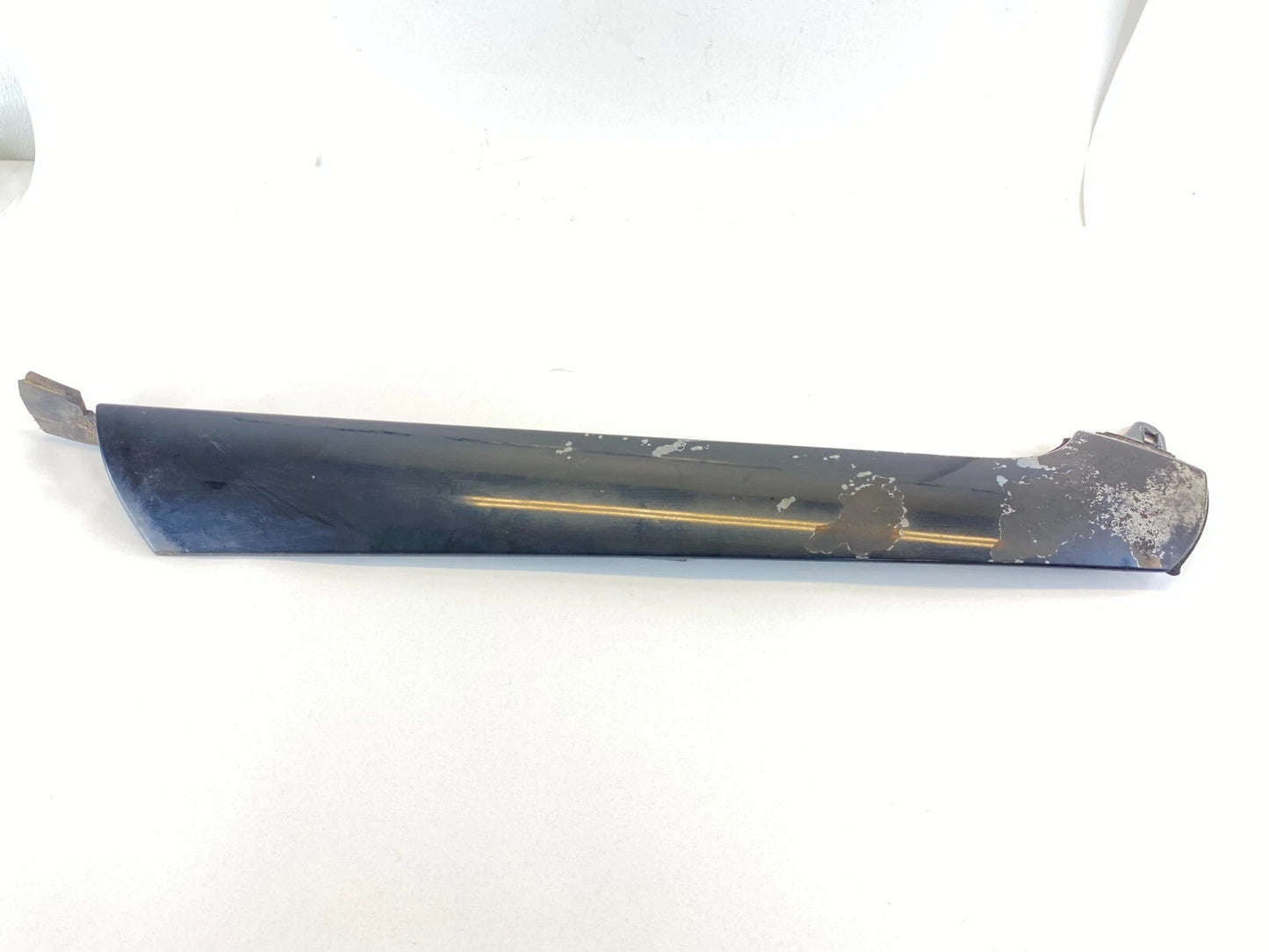 04-08 CHRYSLER CROSSFIRE FL DRIVER WINDSHIELD PILLAR MOLDING A1936900162 OEM